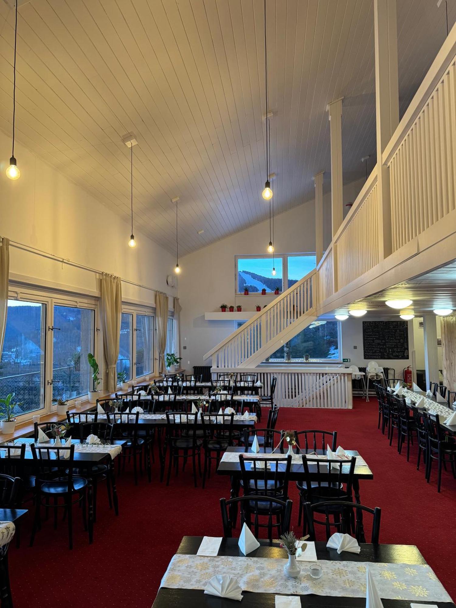 Hotel Horni Pramen ชปินด์เลอรูฟ มลิน ภายนอก รูปภาพ