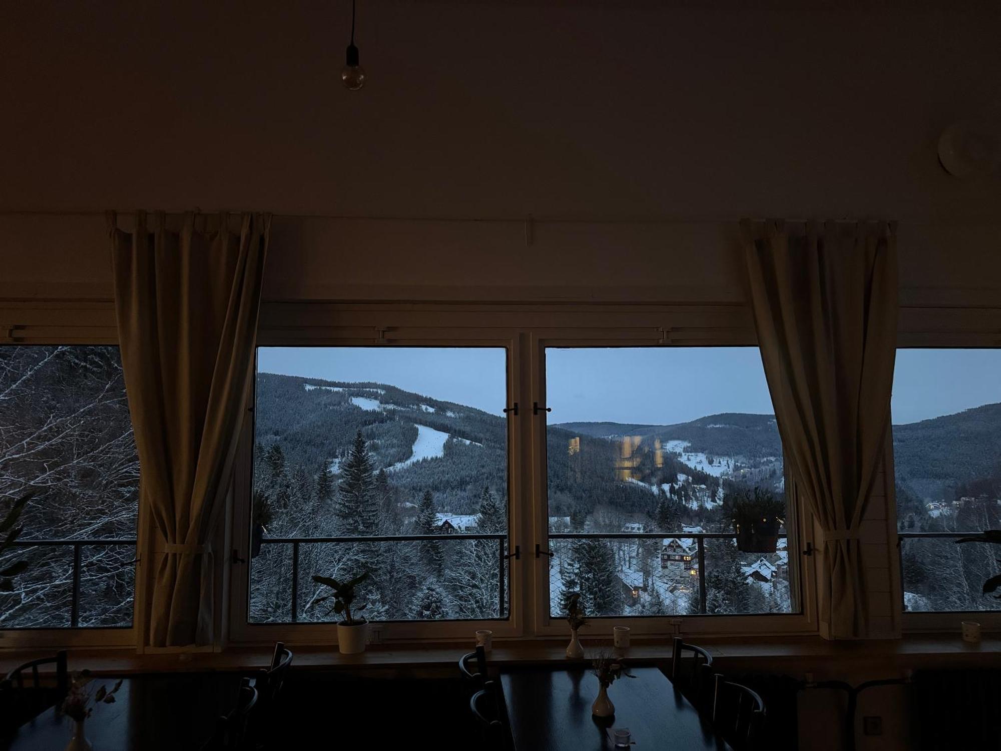 Hotel Horni Pramen ชปินด์เลอรูฟ มลิน ภายนอก รูปภาพ